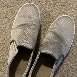 snake print slip-on shoes